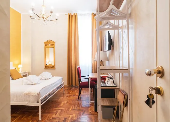 Guest house Golden Piazza Di Spagna 3*