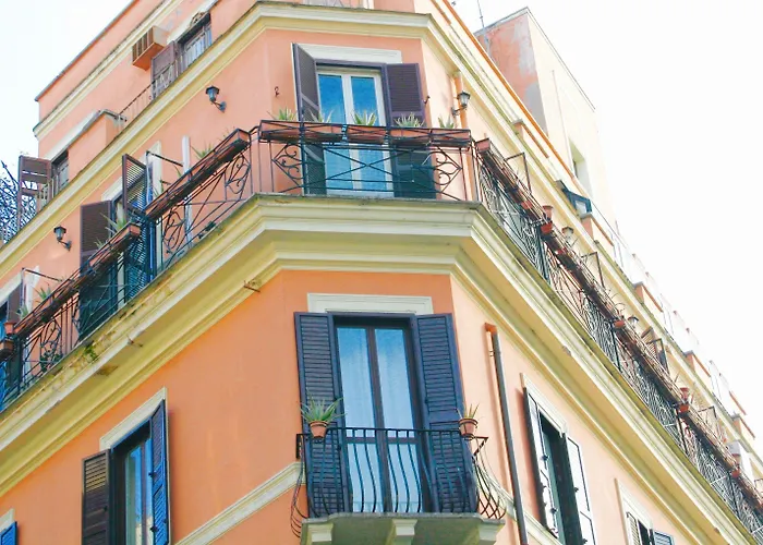 Golden Piazza Di Spagna Rome