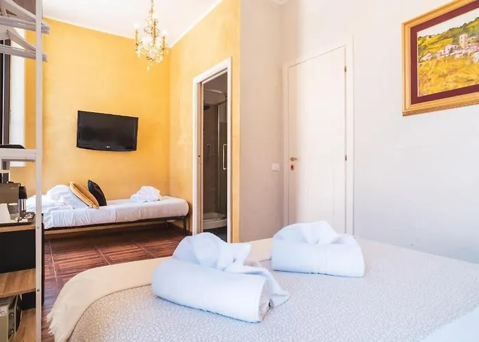 Guest house Golden Piazza Di Spagna 3*