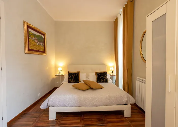 Golden Piazza Di Spagna